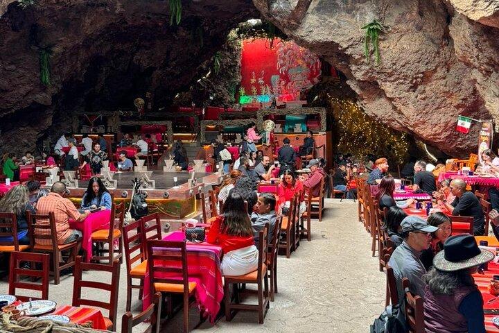 Balloon Flight + Breakfast in cave + Pick-up in Cdmx /Tour