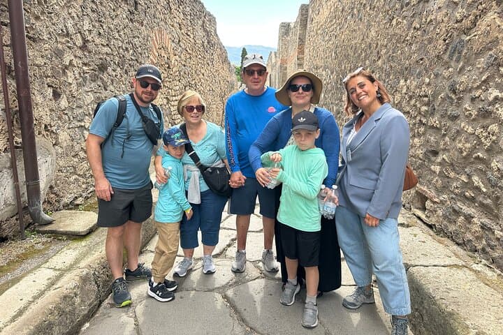 Skip the Line Guided Tour of Pompeii Led by an Archaeologist
