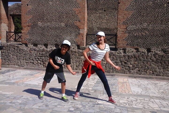 Pompeii Skip-the-Line Tour for Kids & Families with Archaelogist