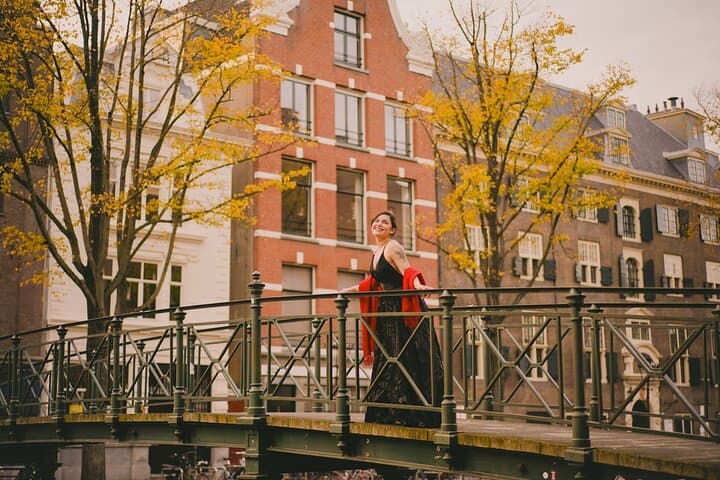 Amsterdam Private Custom Canal, Tulip, Windmill Photoshoot