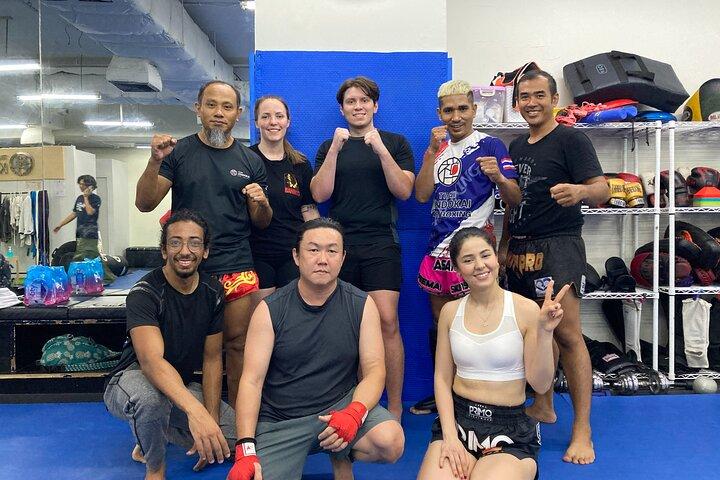 Bangkok Muay Thai Experience e Rajadamnern Stadium Live Match