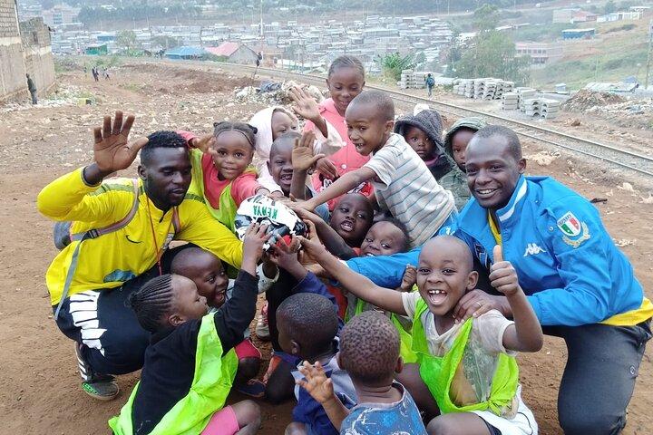 Visite à pied culturelle et communautaire du bidonville de Kibera