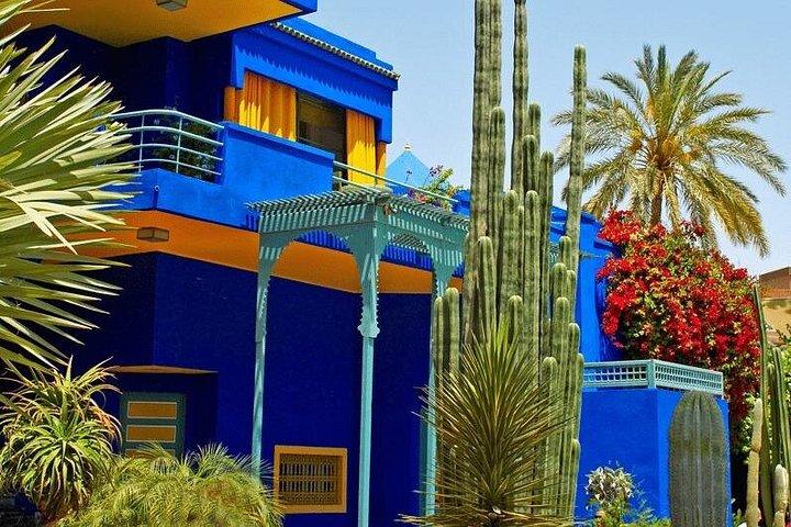 Majorelle Garden Private Transfer – Fast Pickup & AC Van