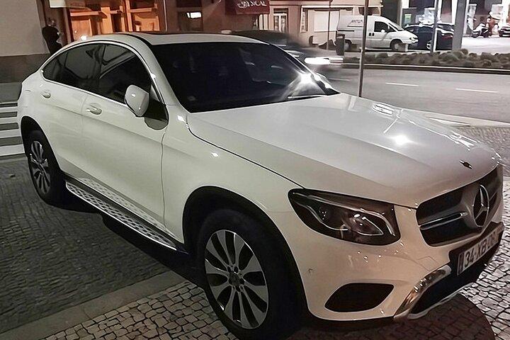 Trasferimento dall'aeroporto di Lisbona agli hotel di Sintra, Cascais o Estoril