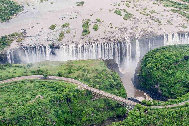 Visite guidée des chutes Victoria Aventure au Zimbabwe et en Zambie