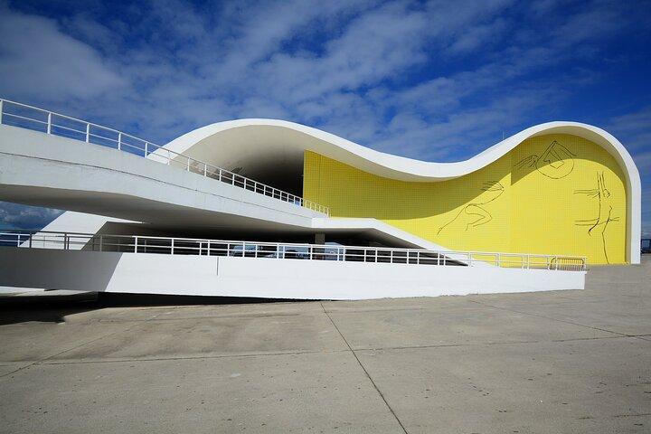 Visita à cidade de Niterói e MAC Niemeyer Museum