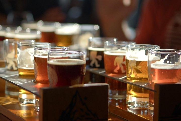 クラフトビール＆叙事詩ビュー：ジュノーの醸造所＆観光ツアー