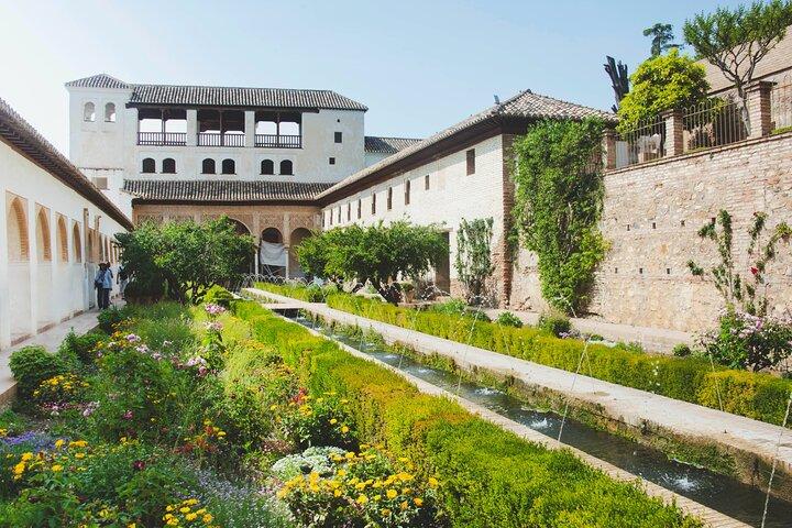 Visita guiada a los jardines del Generalife de la Alhambra