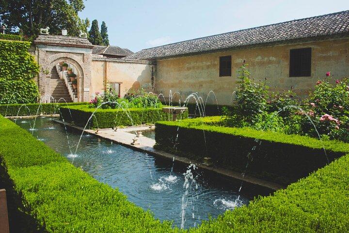Visita guiada a los jardines del Generalife de la Alhambra