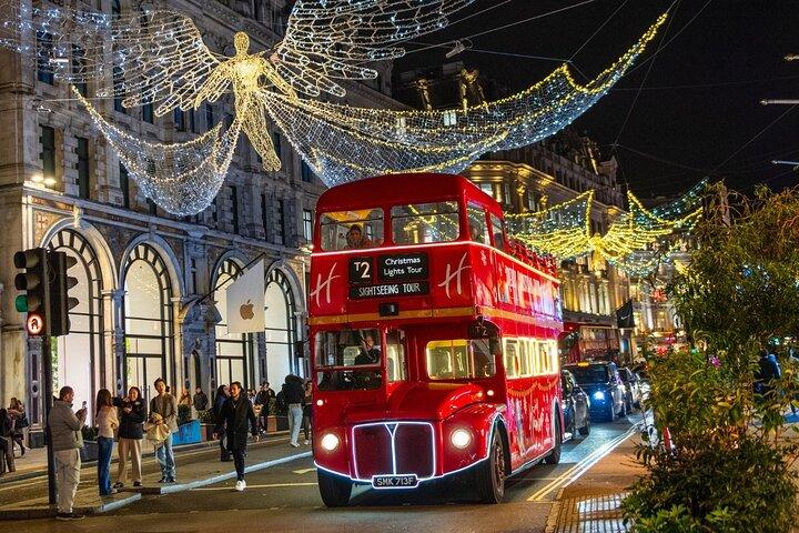 ロンドンのビンテージバスで巡るクリスマスイルミネーションツアー