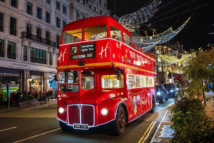 ロンドンのビンテージバスで巡るクリスマスイルミネーションツアー