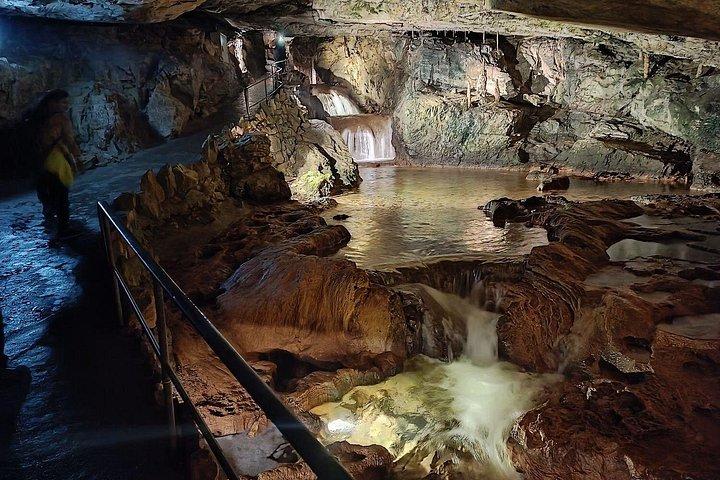 Interlaken Region Highlights Tour by Private Car