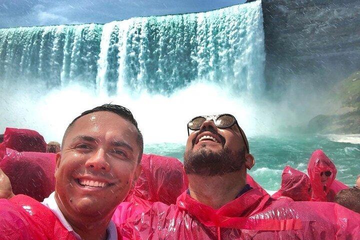 Niagara Falls Day Tour, cruzeiro de barco e viagem por trás das Cataratas