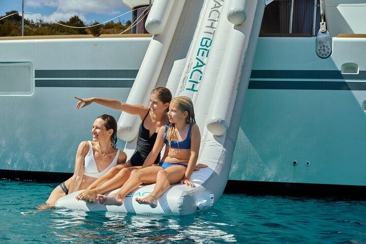 Heraklion : Dia Catamaran Cruise Middelhavsmåltid og vand sjov