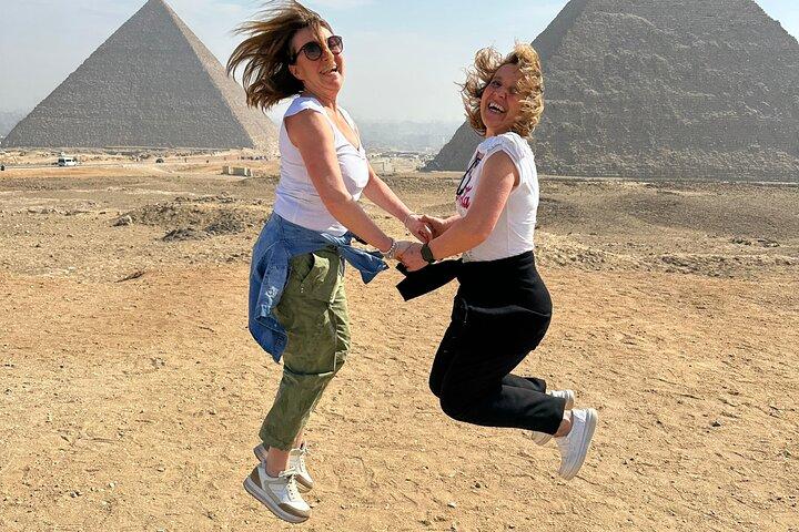 Giza Pyramids Tour in Egypt
