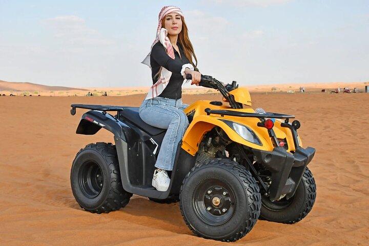 Safari matinal dans le désert rouge avec Dune Bashing & Quad Biking Dubai