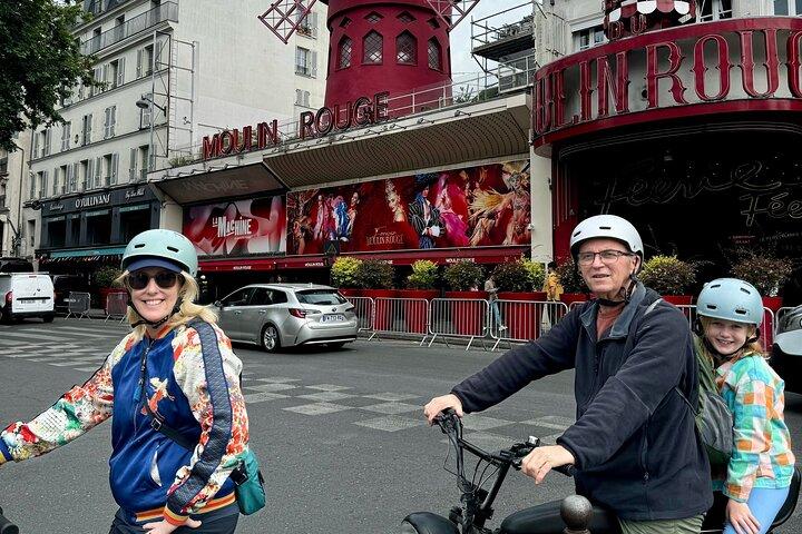 モンマルトル地区のセミプライベート電動自転車ツアー