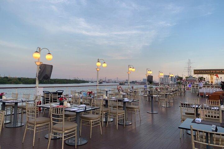 Saigon River Dinner Cruise - Raffiniertes Set Menü Dining - PREMIUM