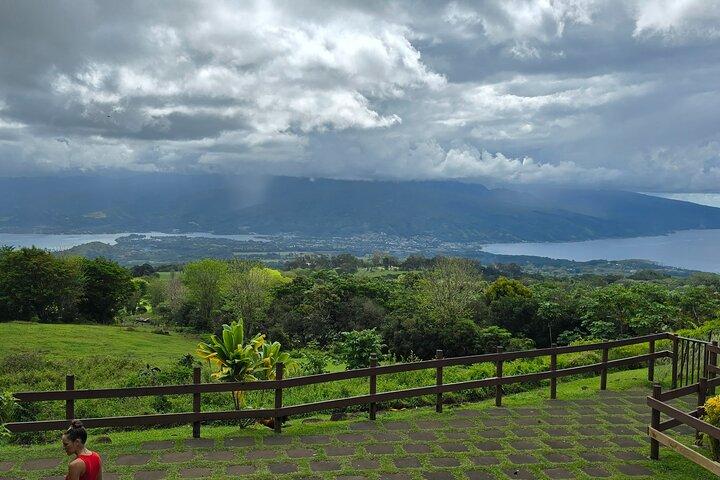 Visite côtière privée d'une journée à Tahiti