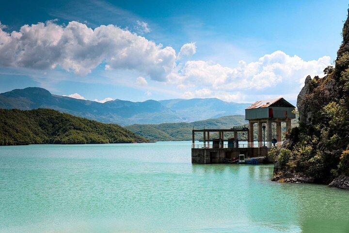 Excursion d'une journée de Tirana au lac Bovilla