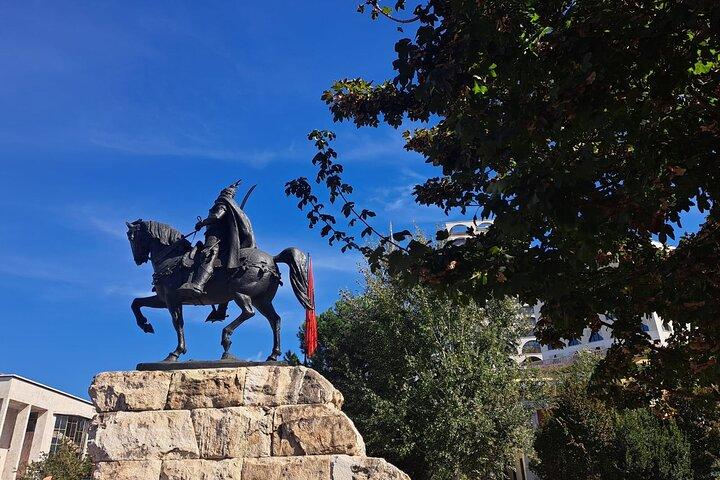Tour a piedi di Tirana