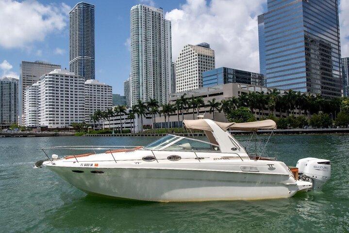 Private Boot Charter Coral Sea