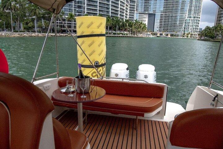 Private Boot Charter Coral Sea