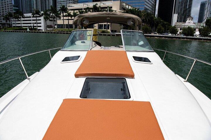 Private Boot Charter Coral Sea