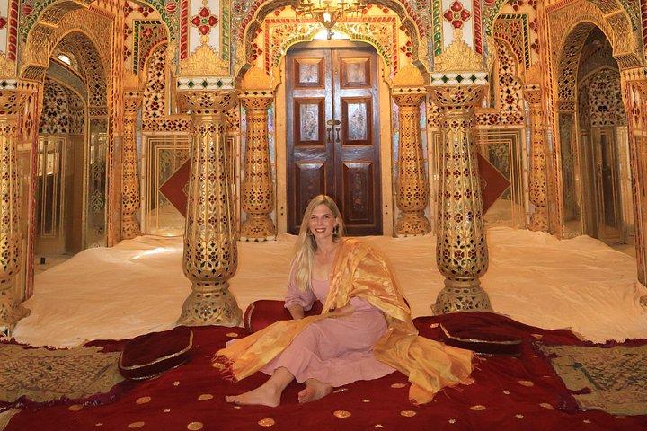 ジャイプールのシティパレスでパーソナライズされた写真撮影体験