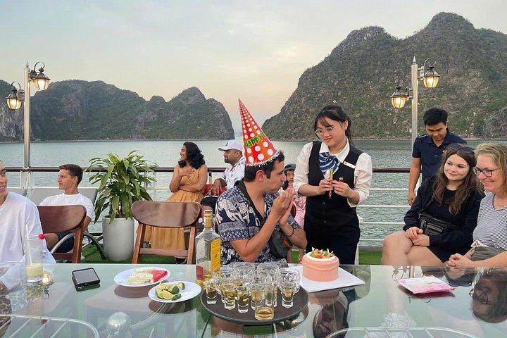 3-Day Ha Long Bay Luxury Cruise Meals-Cave-Kayak-Swimming