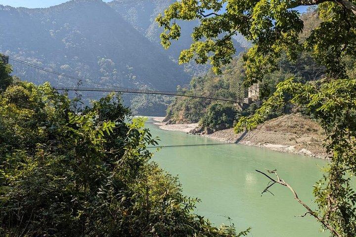 Rishikesh: Offbeat Day Hike & Meditation at Vashishta Cave