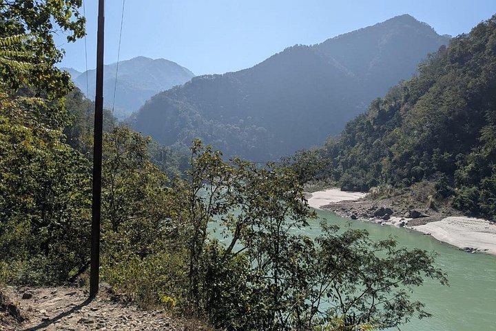 Rishikesh: Offbeat Day Hike & Meditation at Vashishta Cave