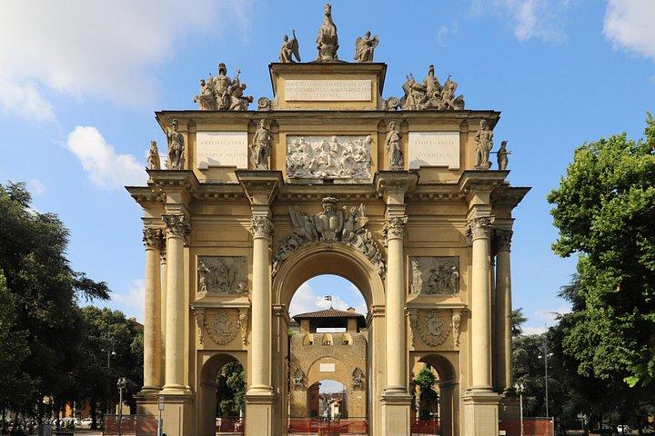 フィエーゾレ：フィレンツェの丘、ローマ劇場、ミケランジェロ広場