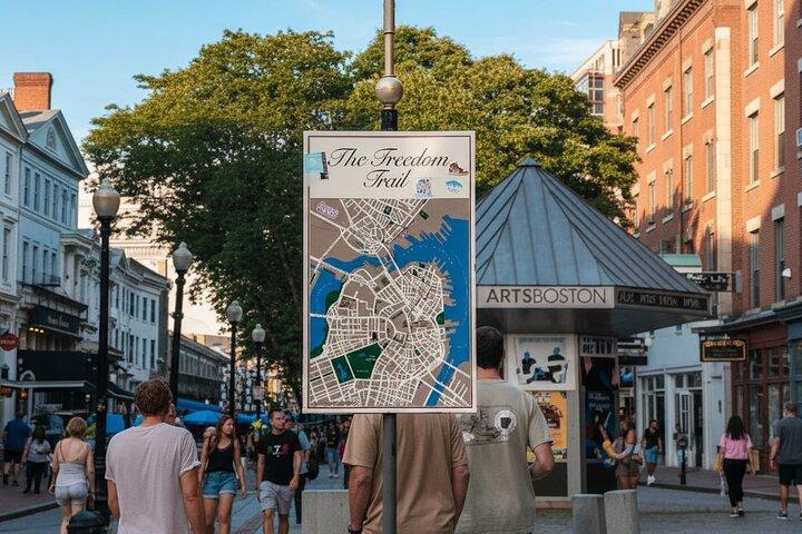 Tour a pie autoguiado por Boston Freedom Trail con audioguía