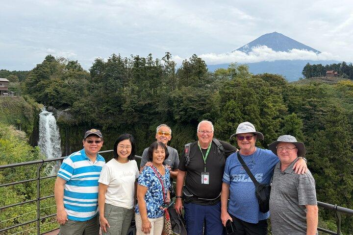 富士山ハイライト 清水港で地元ガイド付き団体車ツアー