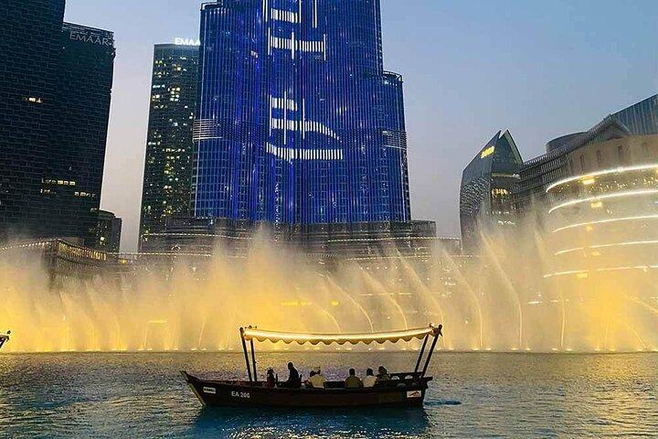 Biglietti Dubai Fountain Show lake Ride.