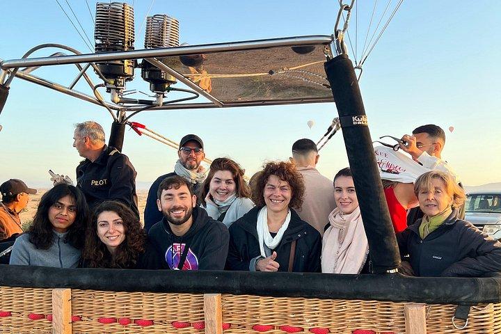Marrakesch Heißluftballonfahrt und Agafay Wüstenausflug