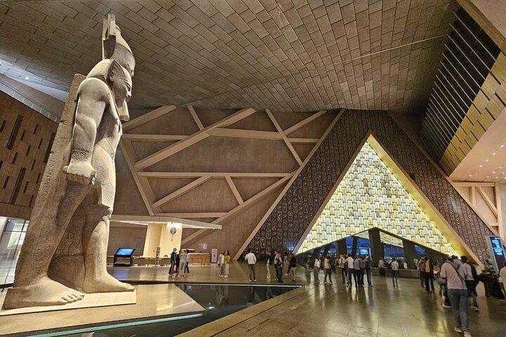 Nachttour in het Grand Egyptian Museum met diner