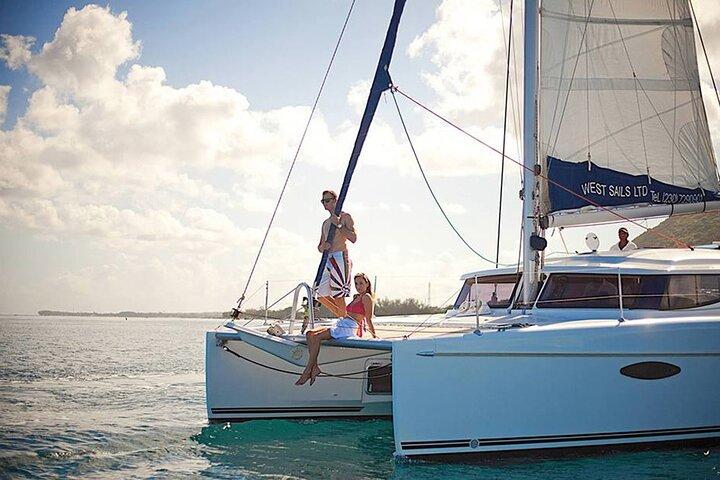 Luxe Kendwa Sunset Cruise privécatamaran met wijn en snack