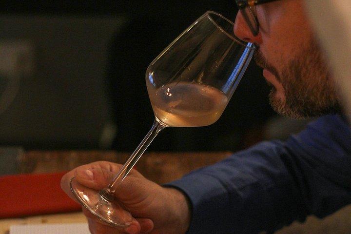 Discover Frascati Wine Tasting with a Sommelier and Snacks