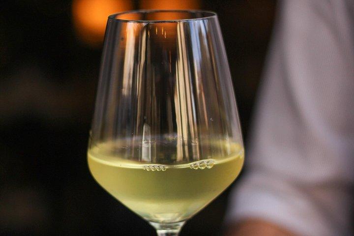 Discover Frascati Wine Tasting with a Sommelier and Snacks