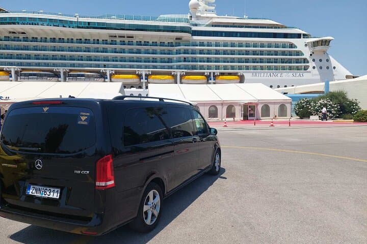 Piraeus Port to Athens Airport Private Transfer with Meet & Greet