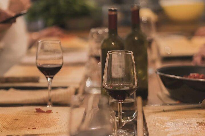 Aula de culinária em Tirana: aprenda a cozinhar uma refeição albanesa completa