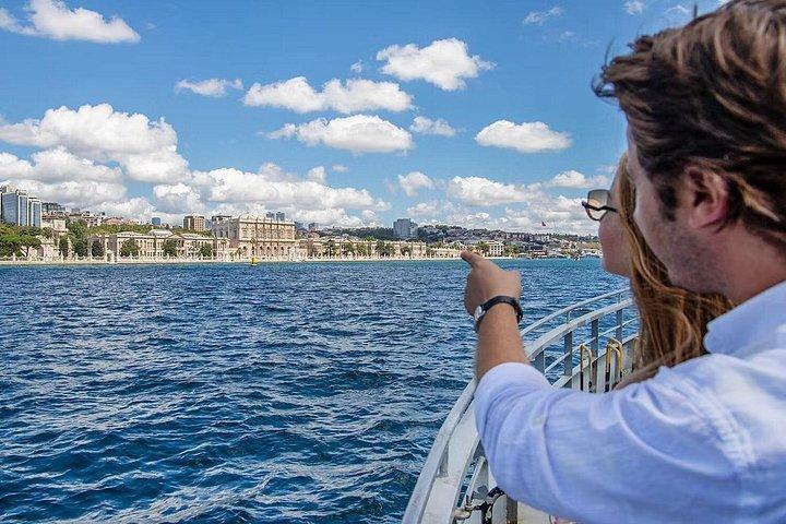 Bosphorus Sightseeing Cruise with Optional 4 Course Dinner