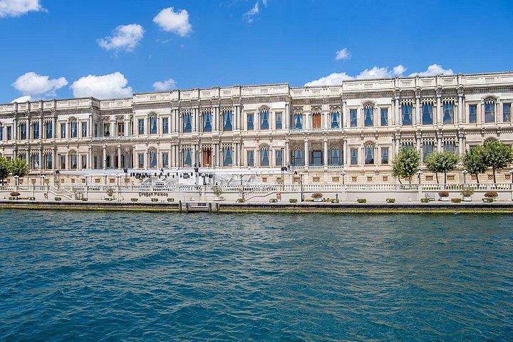 Bosphorus Sightseeing Cruise with Optional 4 Course Dinner