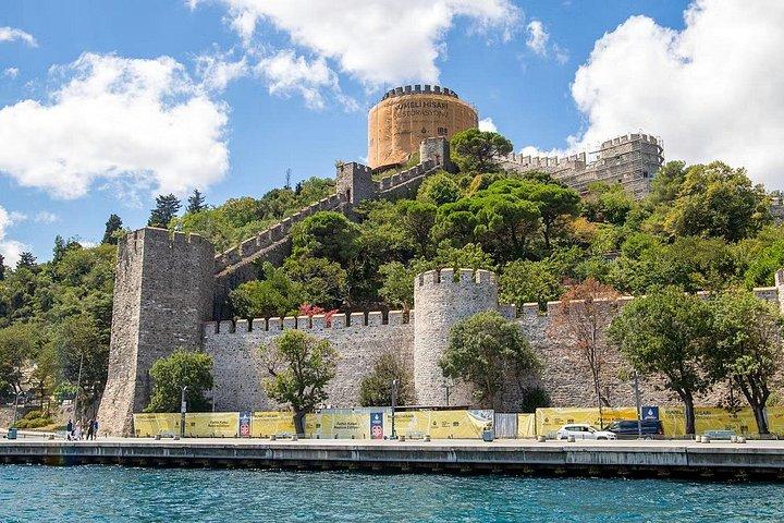 Bosphorus Sightseeing Cruise with Optional 4 Course Dinner