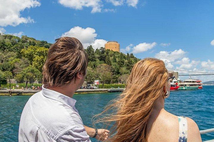 Bosphorus Sightseeing Cruise with Optional 4 Course Dinner