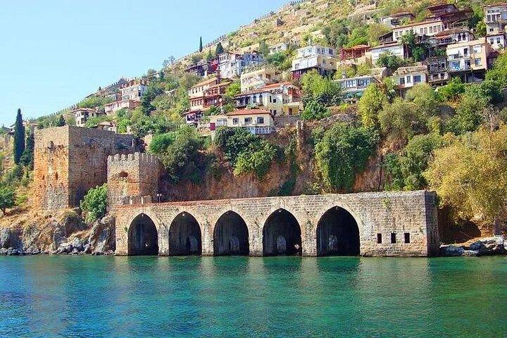 Piratenboottocht Alanya met lunch en gratis frisdrank