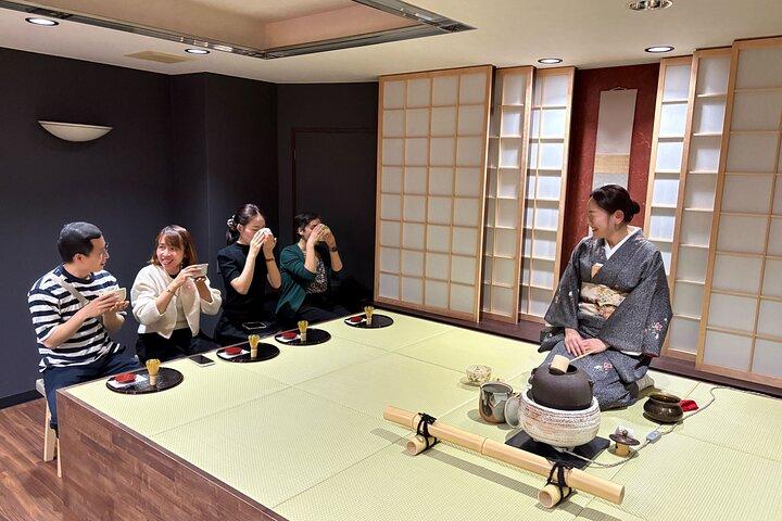 Kyoto Nishiki Marktrundgang mit Teezeremonie-Erlebnis