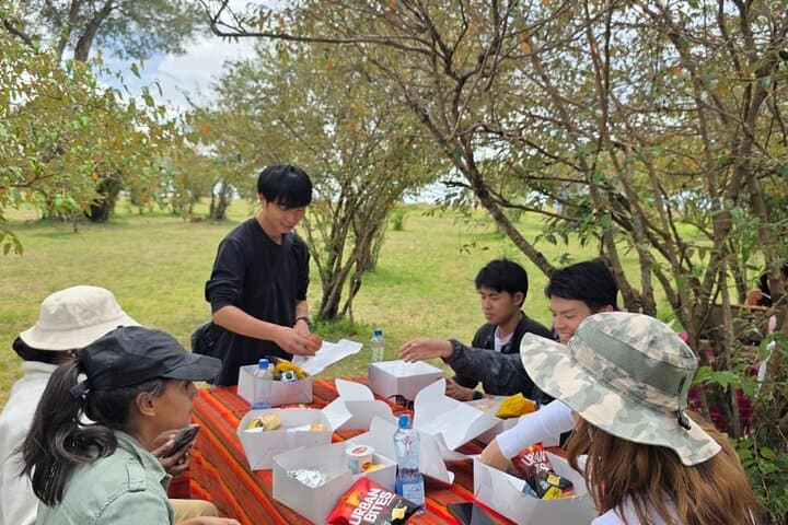 4 Days Masai Mara and Lake Nakuru Group Safari in a Landcruiser